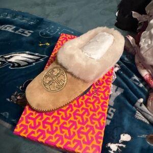 Tory Burch Beige Shearling Slippers
